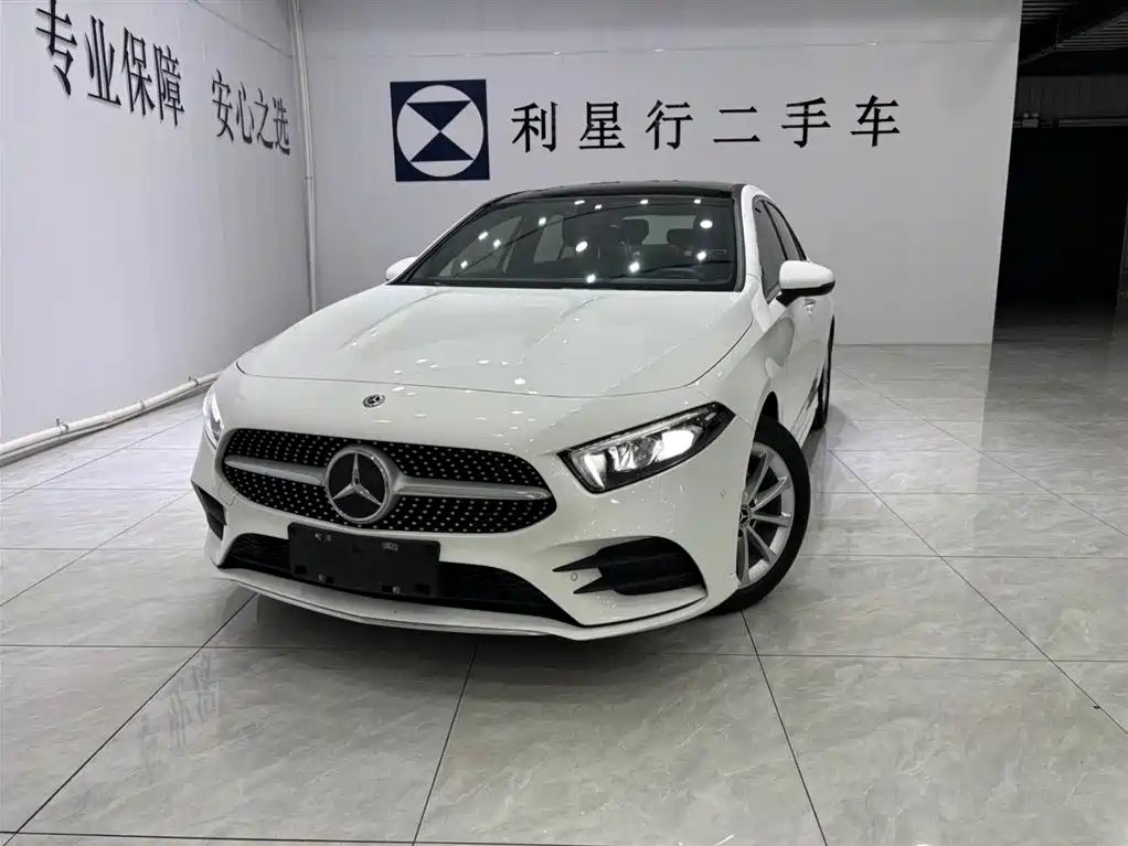 Mercedes-Benz A-Class 2019 — фото 1