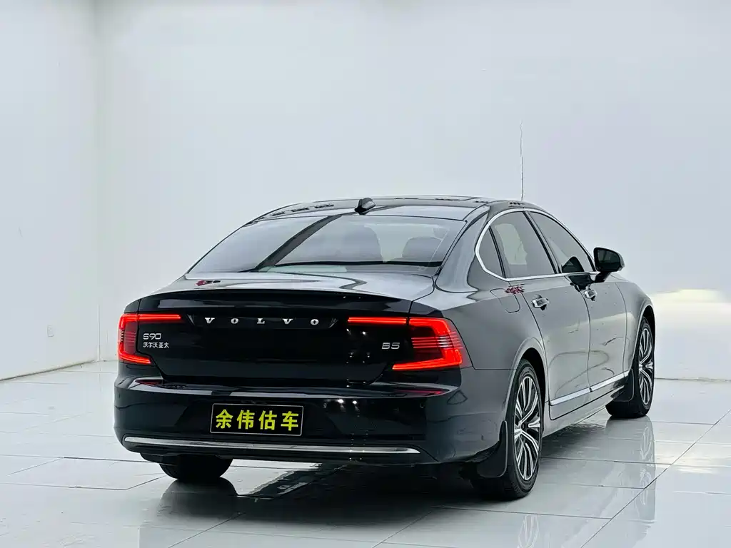 Volvo S90 2021 — фото 18