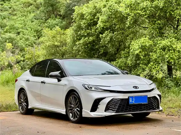 Toyota Camry 2025