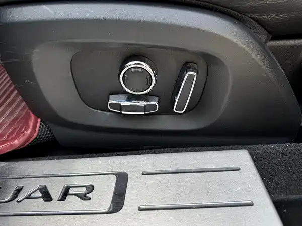 Jaguar XJ 2016