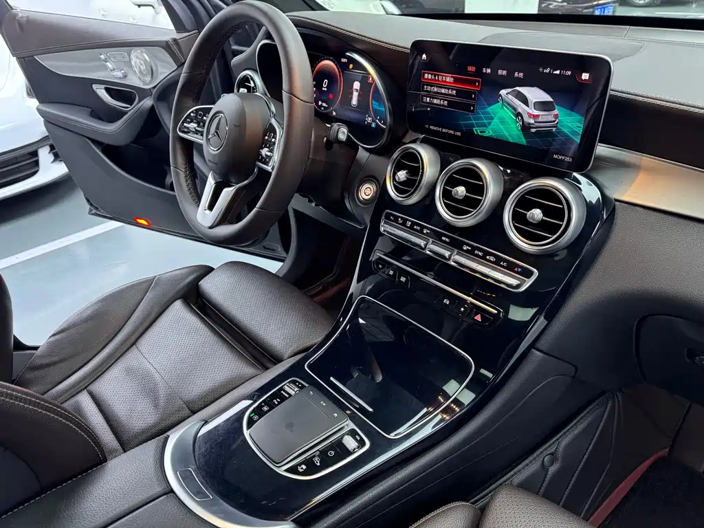 Mercedes-Benz GLC 2022 — фото 14