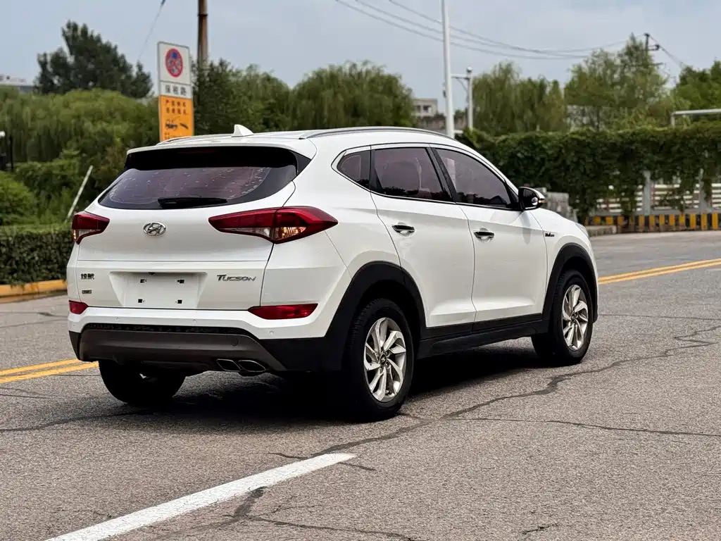 Hyundai Tucson 2016 — фото 24