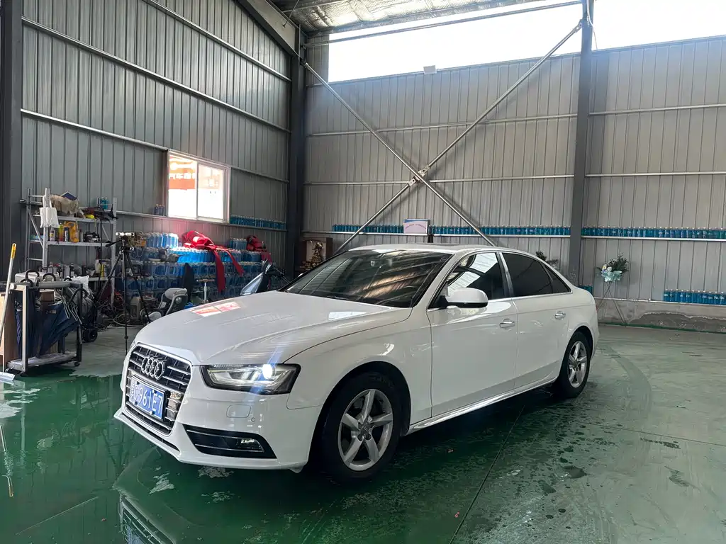 Audi A4L 2015