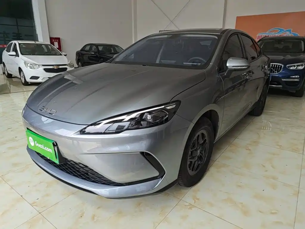 BYD Seal 05 DM-i 2025 — фото 1