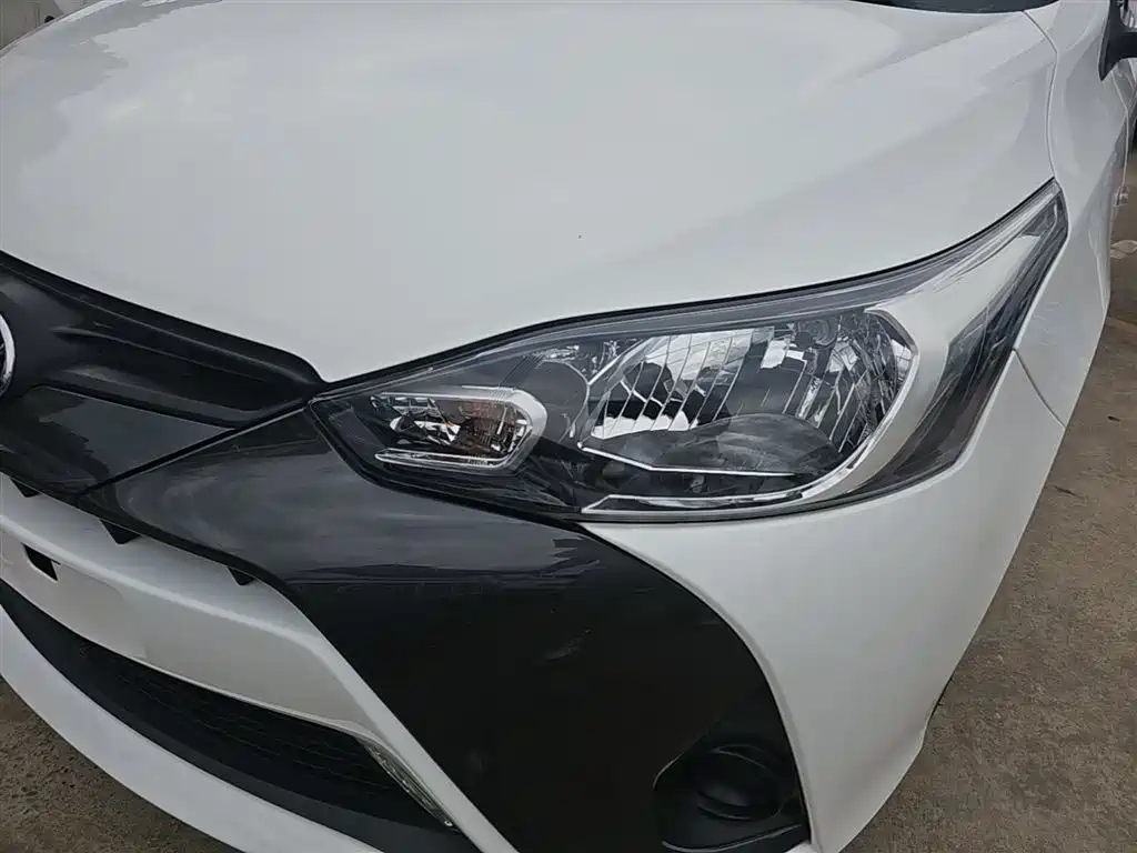 Toyota Yaris L 2021 — фото 24