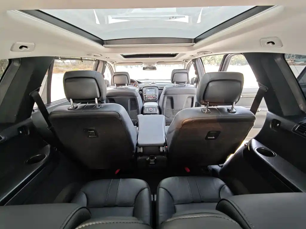 Mercedes-Benz R-Class 2017 — фото 18