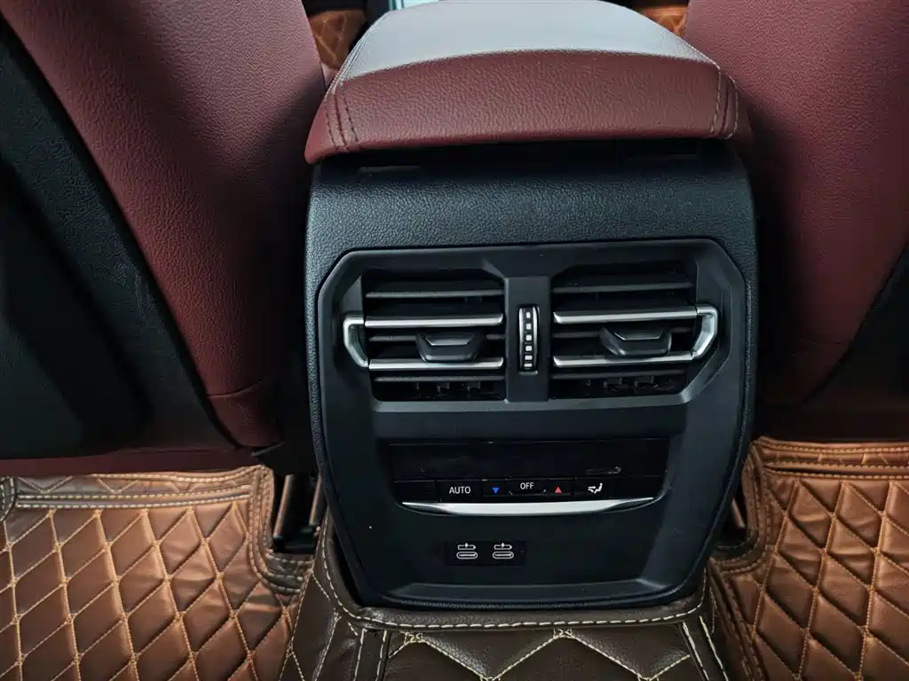 BMW 3 Series 2022 — фото 13