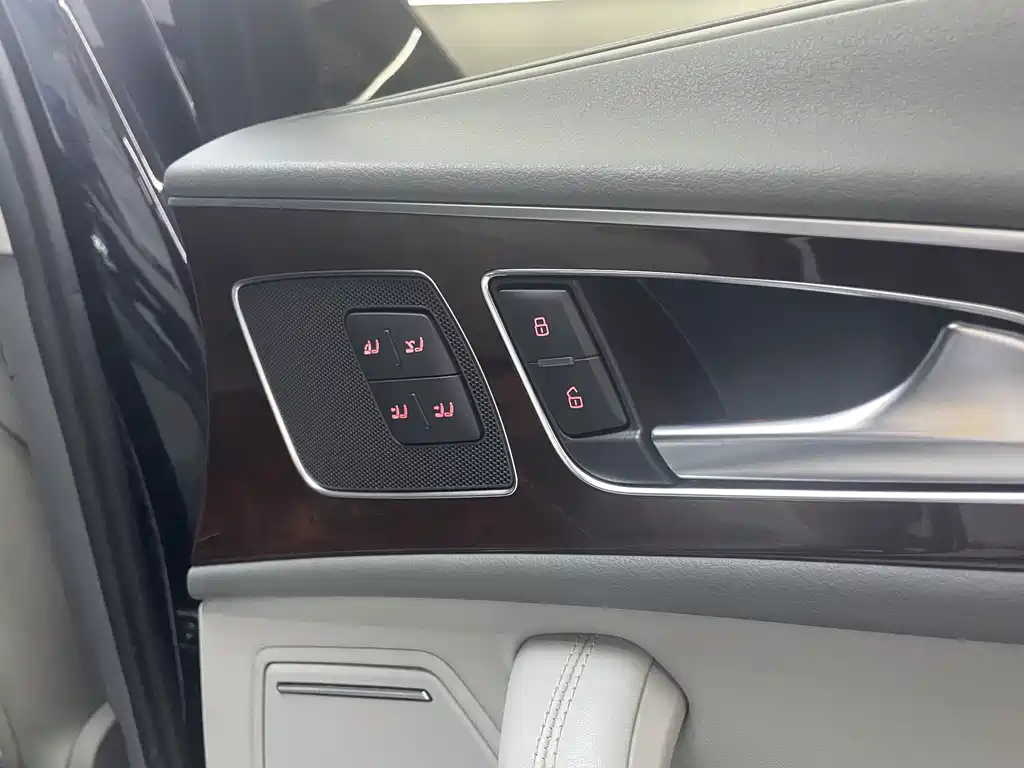 Audi A6L 2014 — фото 20