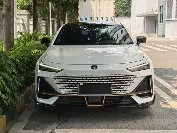 Changan UNI-V 2022
