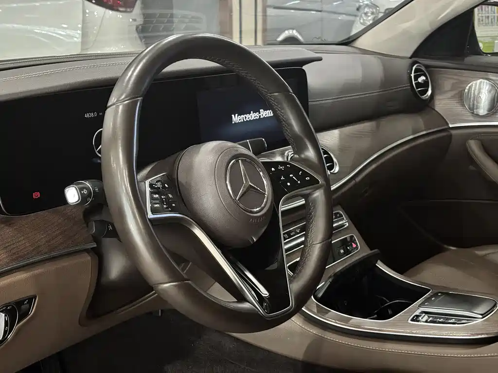 Mercedes-Benz E-Class 2021 — фото 10