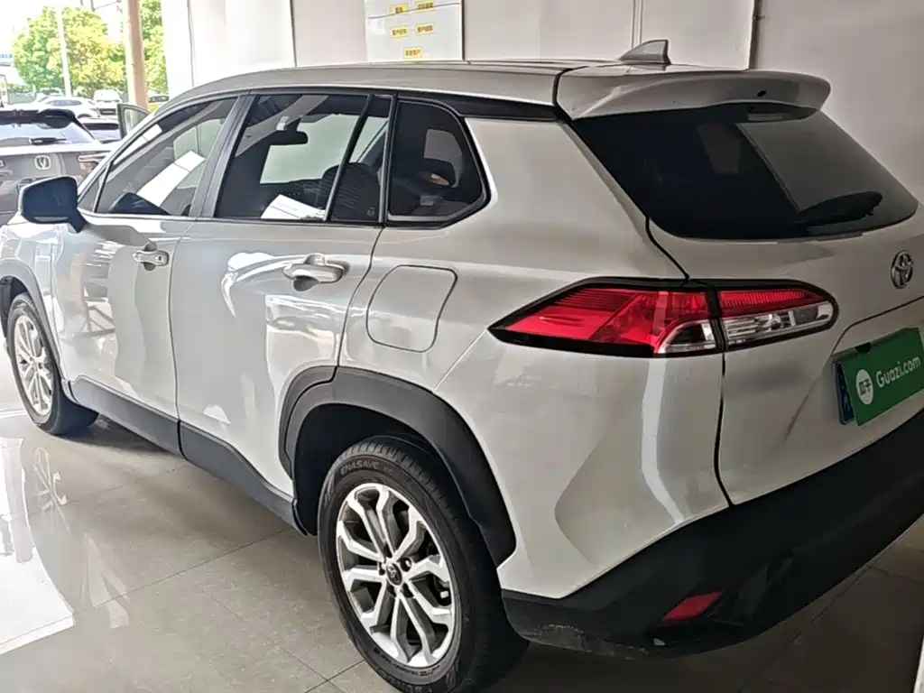 Toyota Frontlander 2024