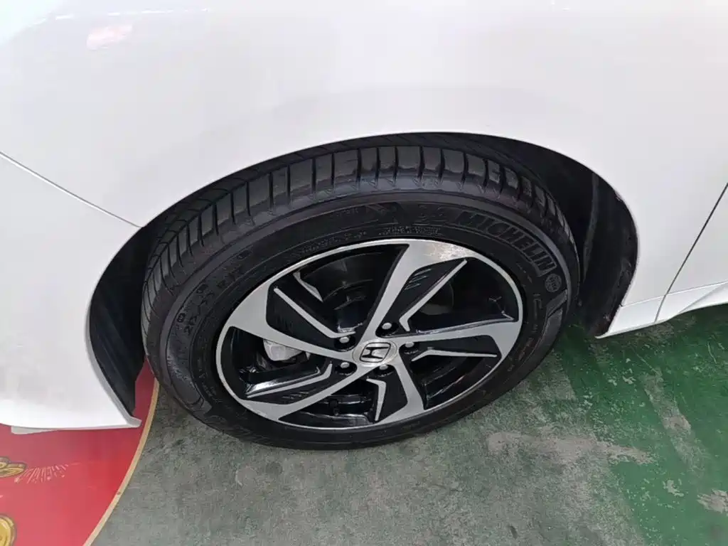 Honda Odyssey 2015 — фото 23