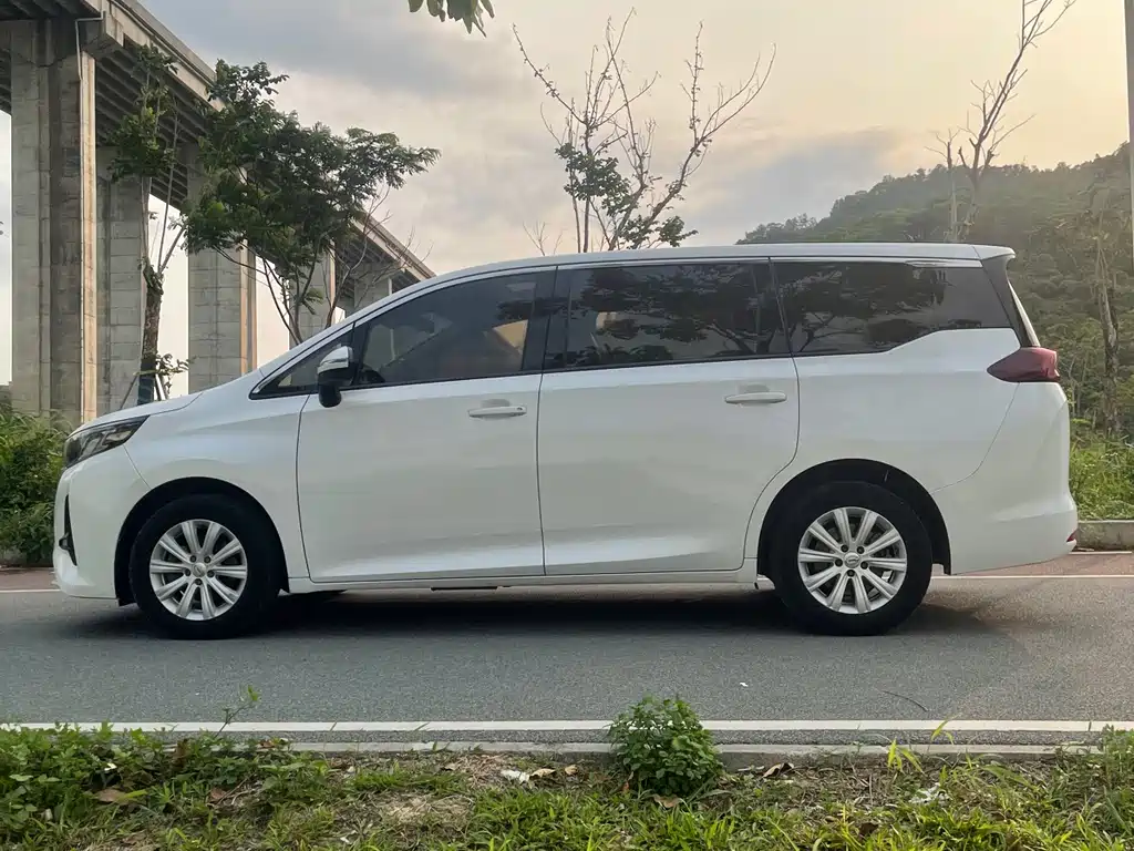 GAC Motor Trumpchi M6 2019 — фото 21