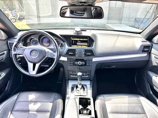Mercedes-Benz E-Class 2011