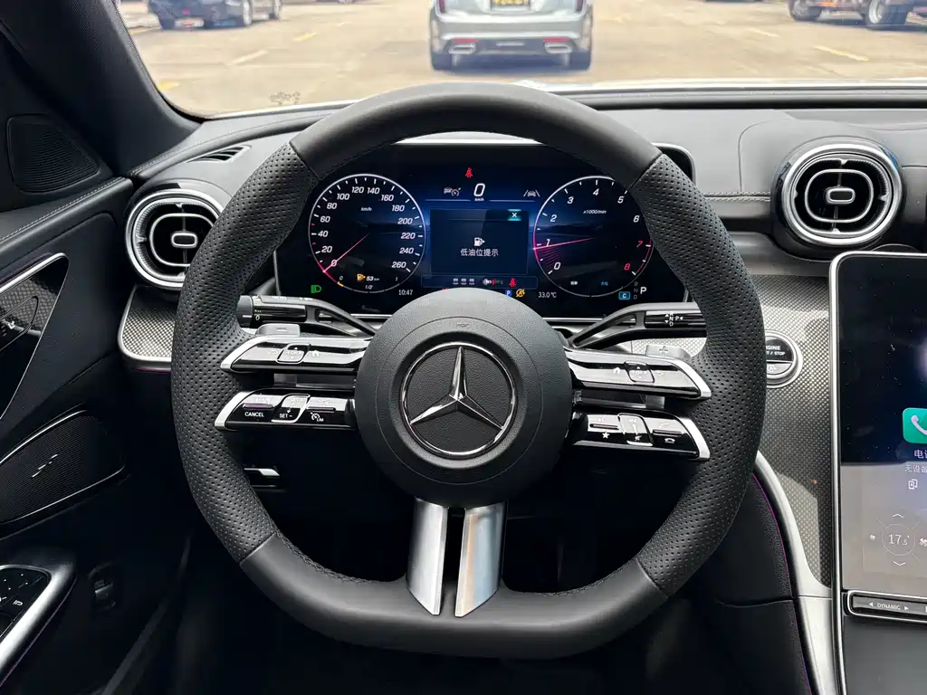 Mercedes-Benz C-Class 2025