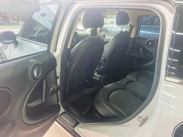 MINI Countryman 2016