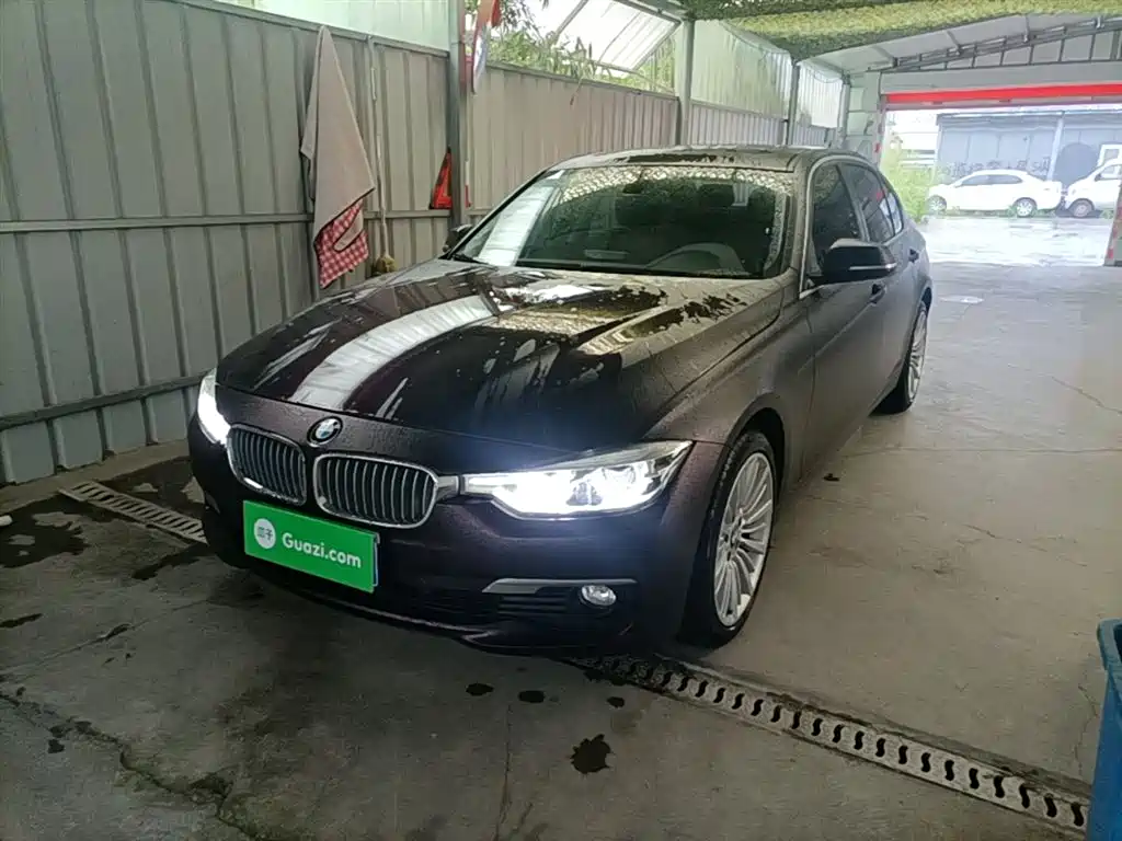 BMW 3 Series 2018 — фото 1