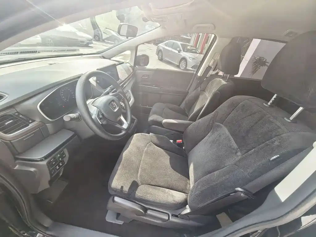 Honda Odyssey 2025 — фото 13