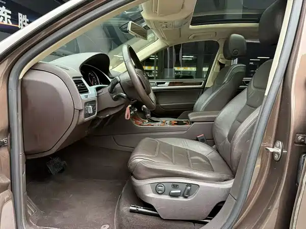 Volkswagen Touareg 2011