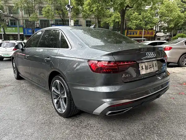 Audi A4L 2022