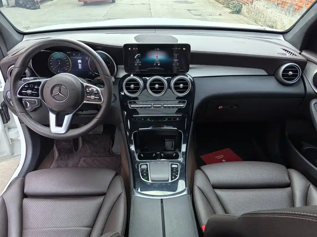 Mercedes-Benz GLC 2022 — фото 11