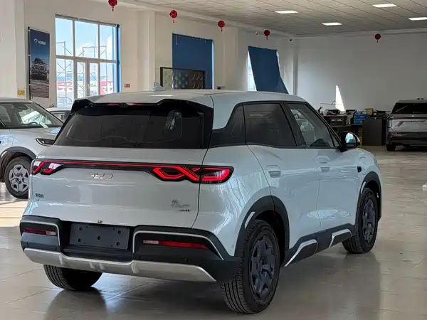 BYD Yuan UP 2025