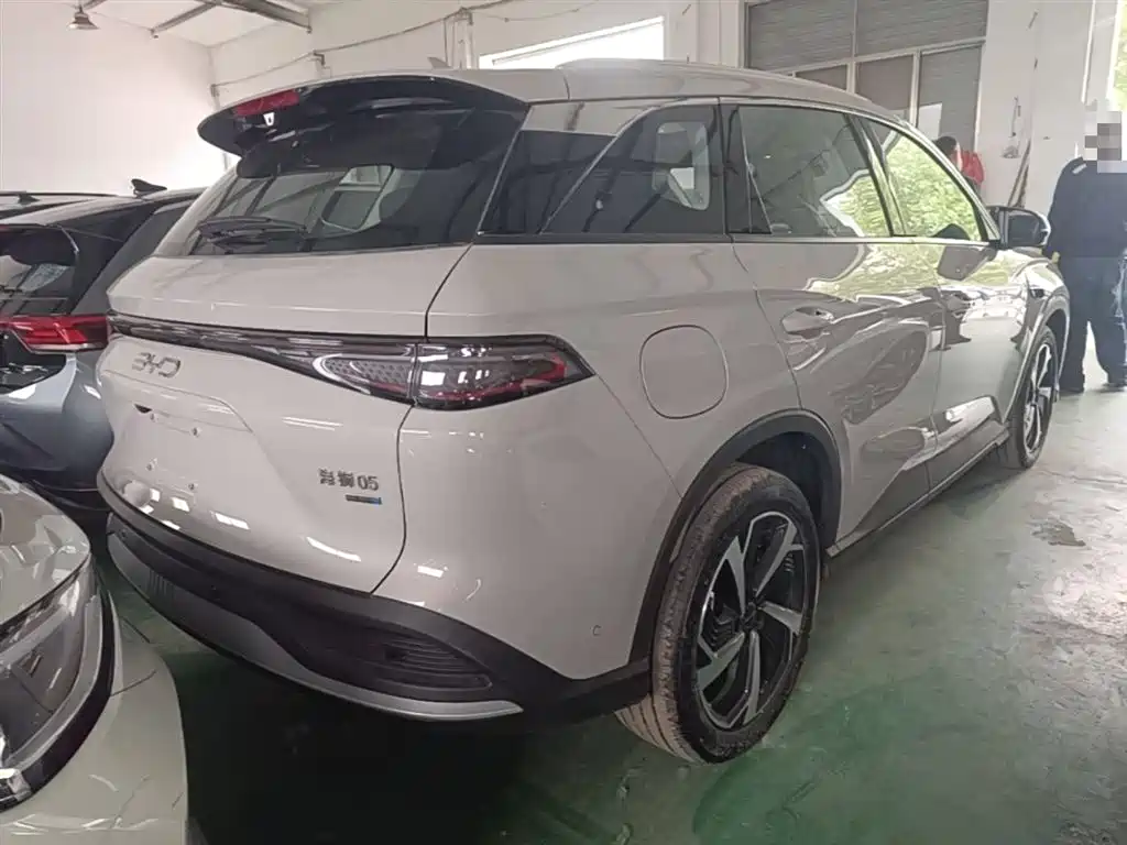BYD Seal 05 DM-i 2025 — фото 7