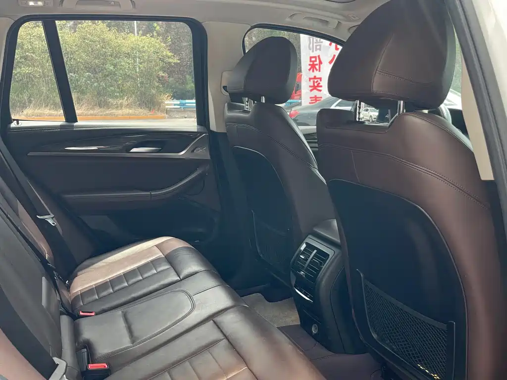 BMW X3 2018 — фото 10