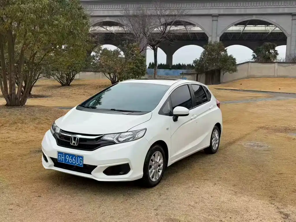 Honda Fit 2018 — фото 3