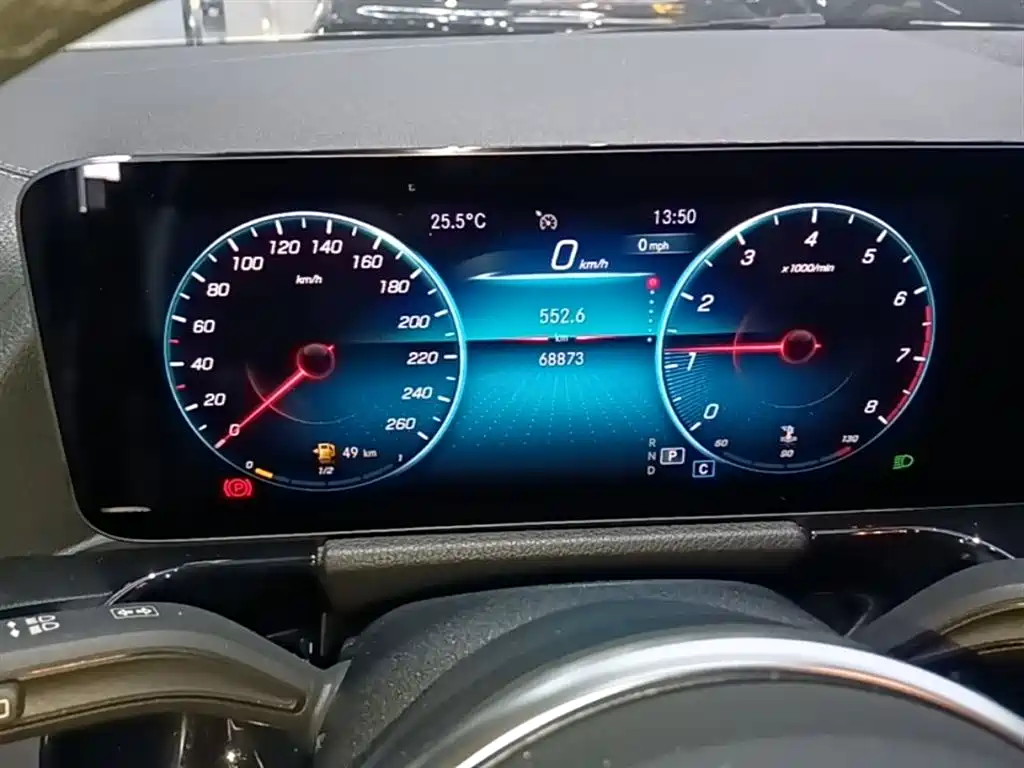 Mercedes-Benz GLA 2021 — фото 12