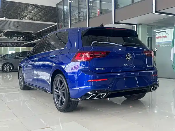 Volkswagen Golf 2022