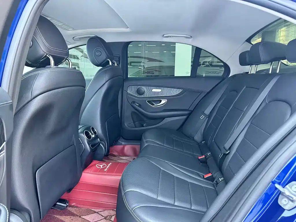 Mercedes-Benz C-Class 2019 — фото 13