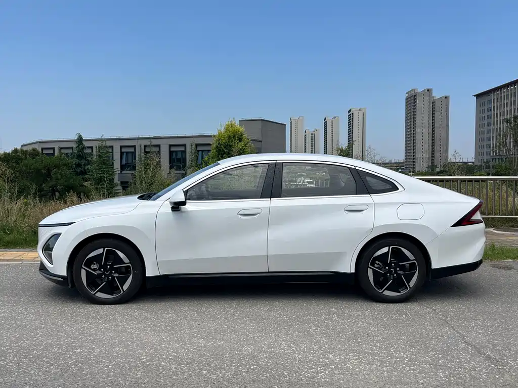 Wuling Starlight 2026