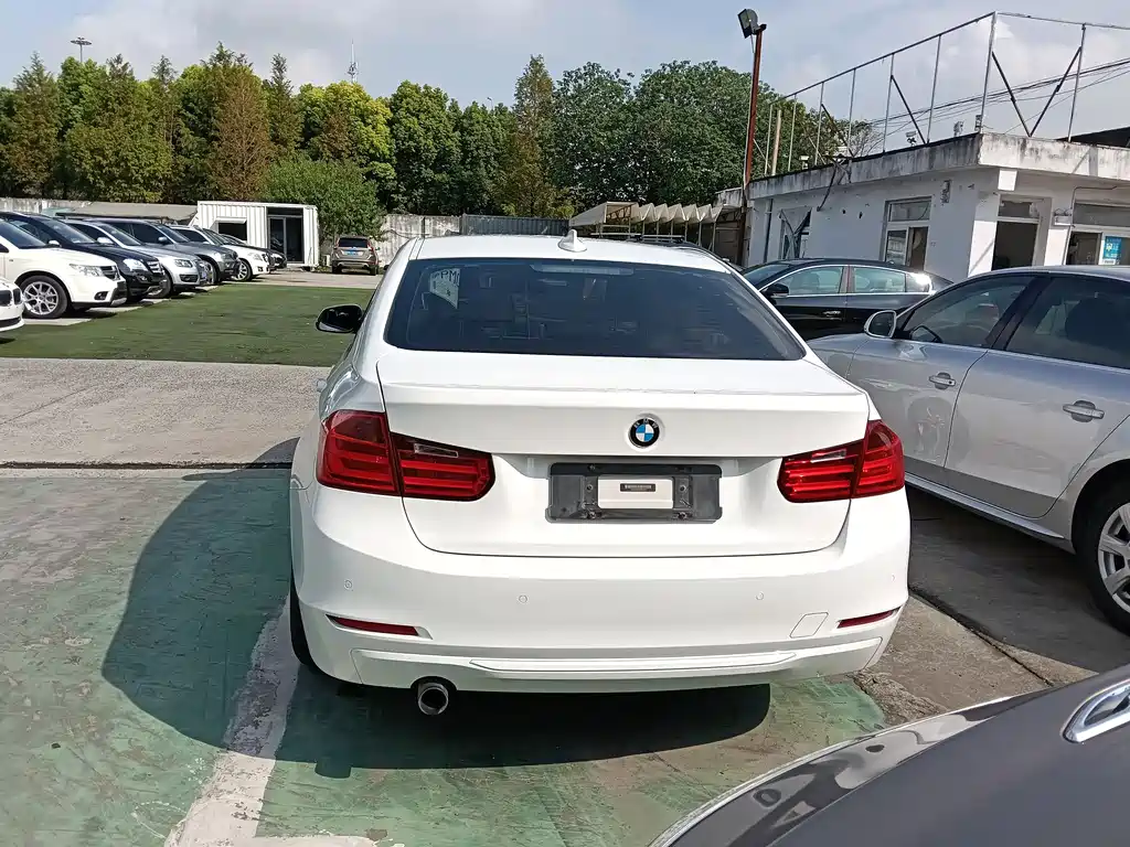 BMW 3 Series 2013 — фото 14