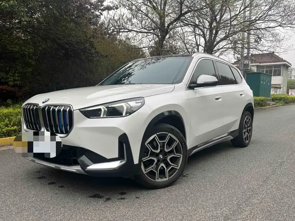 BMW X1 2024 — фото 1
