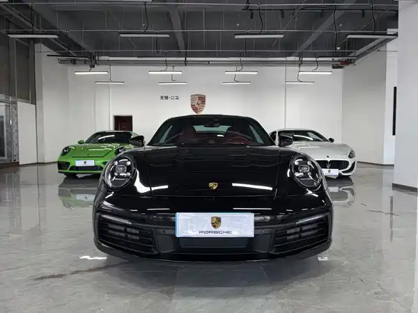 Porsche 911 2024