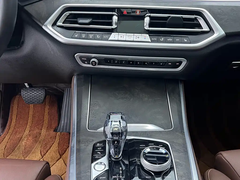 BMW X5 2022 — фото 8