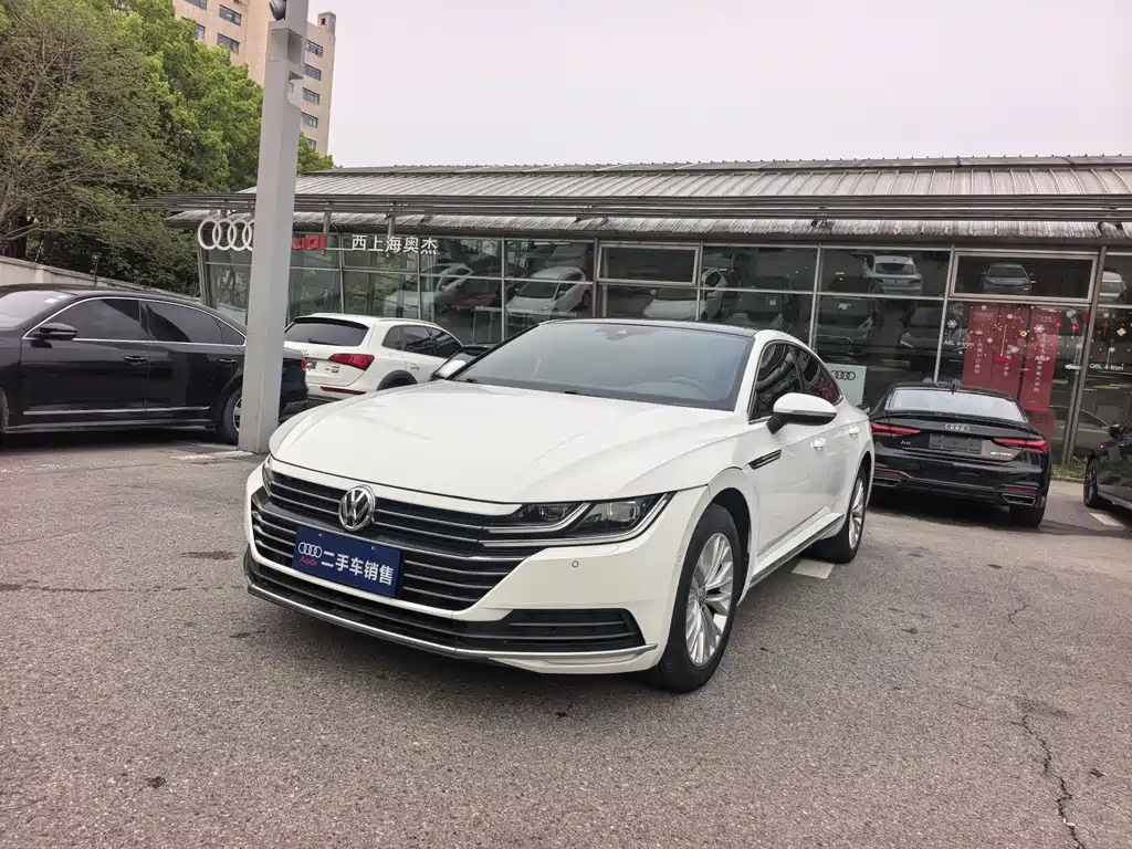 Volkswagen CC 2019 — фото 1