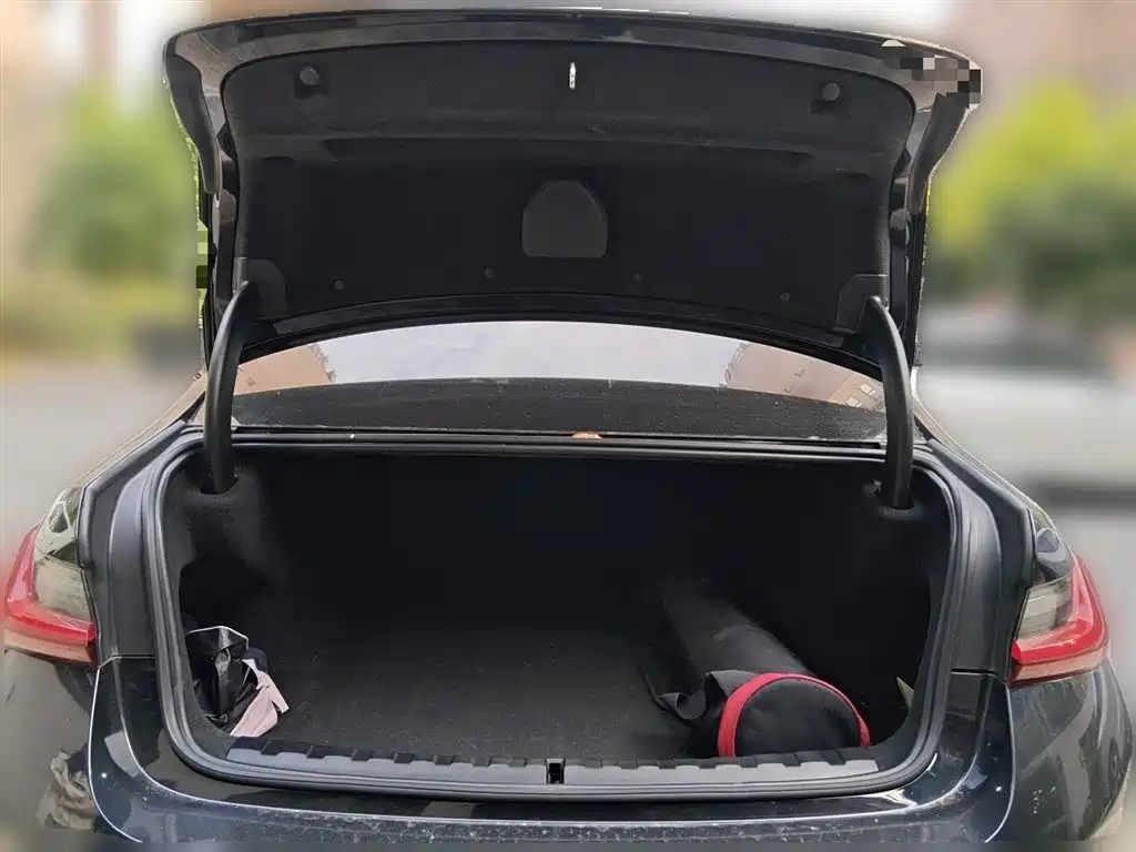 BMW i3 2023 — фото 10