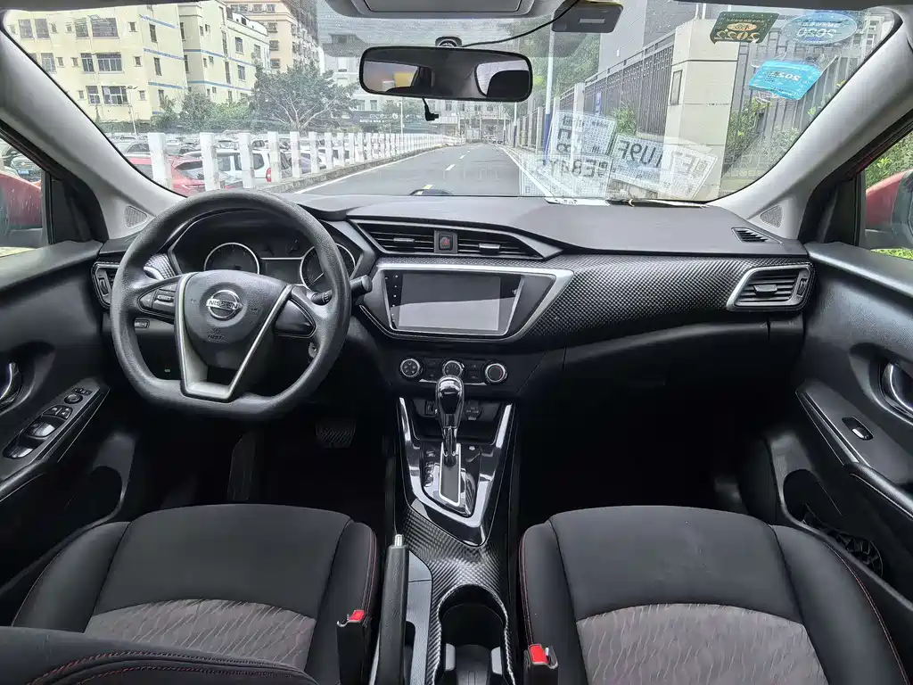 Nissan Bluebird 2016 — фото 12