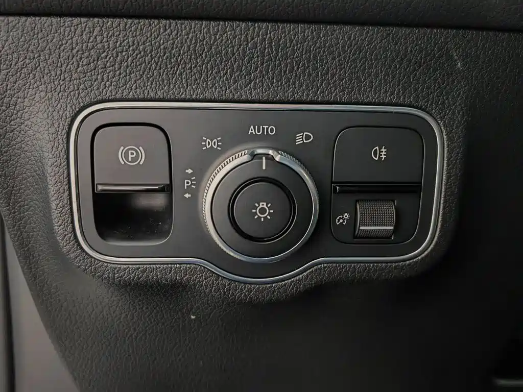 Mercedes-Benz GLB 2020 — фото 21