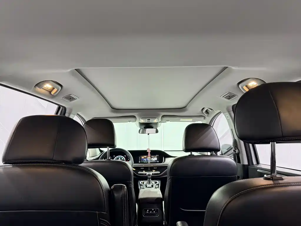 GAC Motor Trumpchi M6 2022 — фото 15
