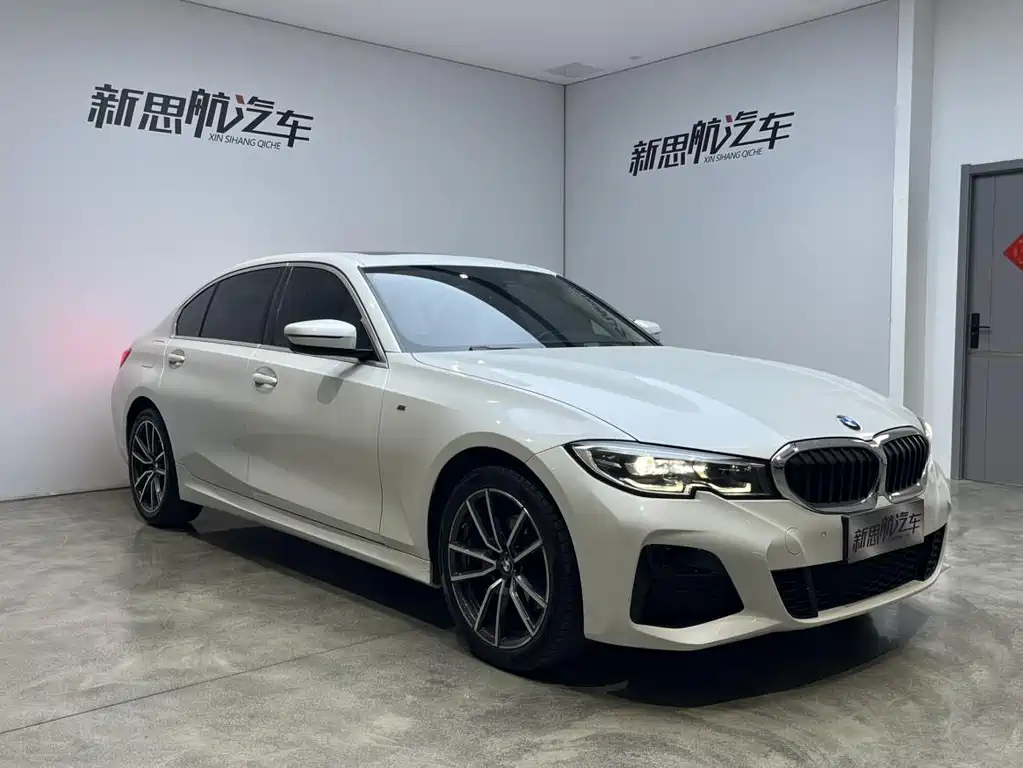 BMW 3 Series 2022