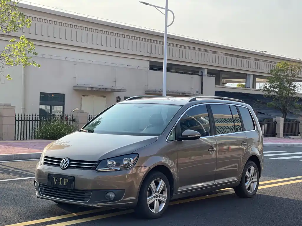 Volkswagen Touran 2015