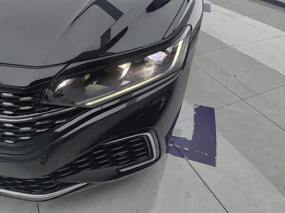 Volkswagen Passat 2023