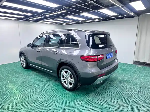Mercedes-Benz GLB 2021