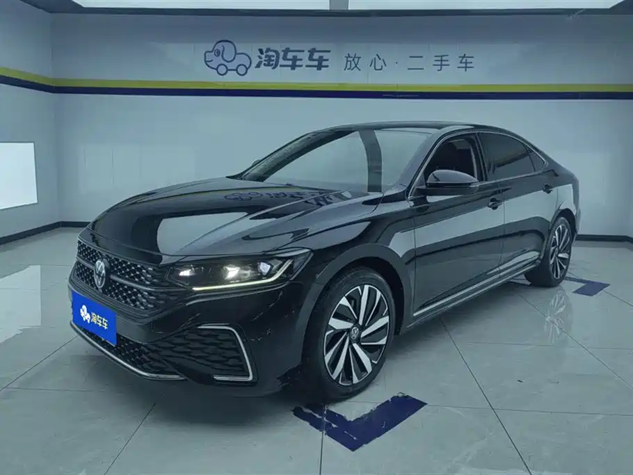 Volkswagen Passat 2023