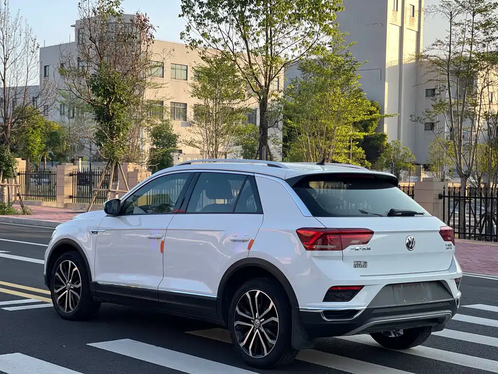 Volkswagen T-Roc 2019 — фото 7