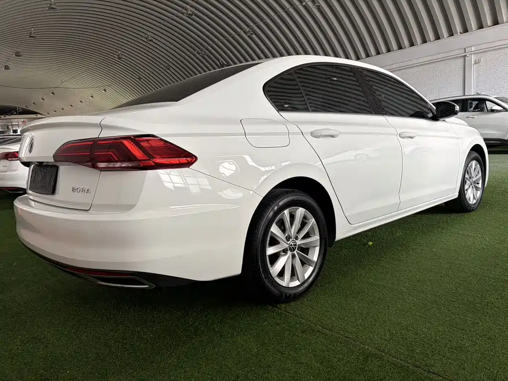 Volkswagen Bora 2022
