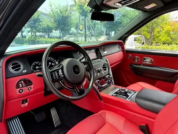 Rolls-Royce Cullinan 2020